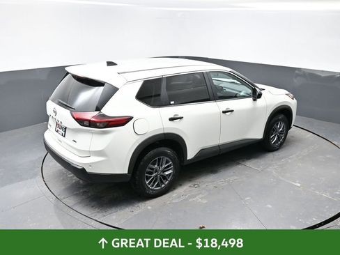 Used 2024 Nissan Rogue S image 42