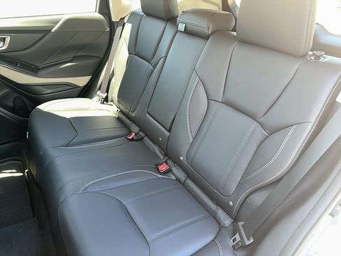 Used 2024 Subaru Forester Limited w/ Convenience Package AWD/4WD image 11