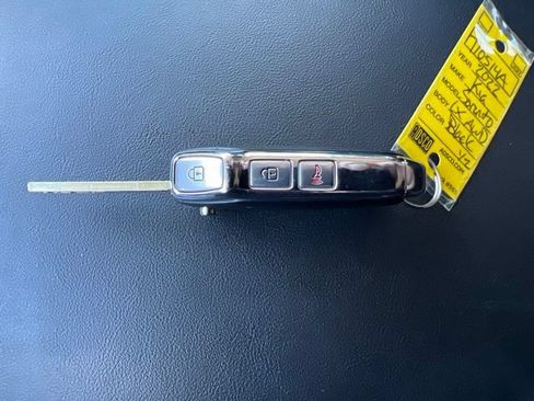 Used 2022 Kia Sorento LX AWD/4WD image 33