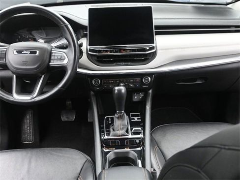 Used 2022 Jeep Compass Limited image 24