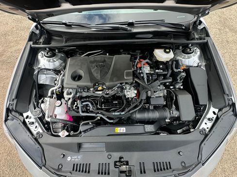 Used 2025 Toyota Camry LE image 31