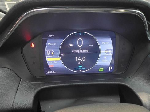 Used 2022 Chevrolet Bolt EUV LT w/ Convenience Package image 15