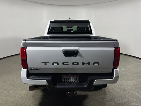 Certified 2024 Toyota Tacoma SR5 AWD/4WD image 4