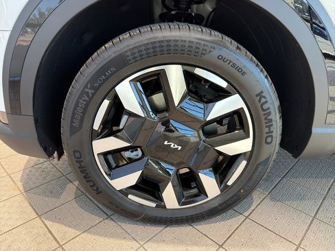 New 2027 Kia Telluride S image 9