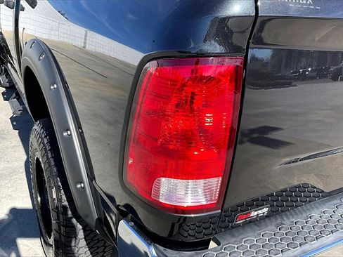 Used 2016 RAM 2500 Tradesman w/ Chrome Appearance Group image 32