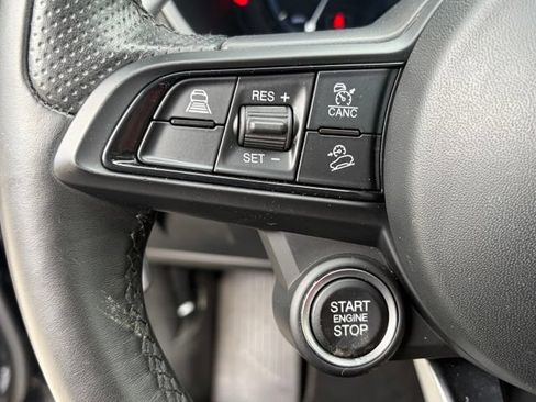 Used 2024 Alfa Romeo Stelvio Veloce AWD/4WD image 24