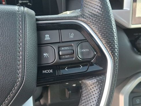 Used 2023 Toyota Tundra Platinum AWD/4WD image 23