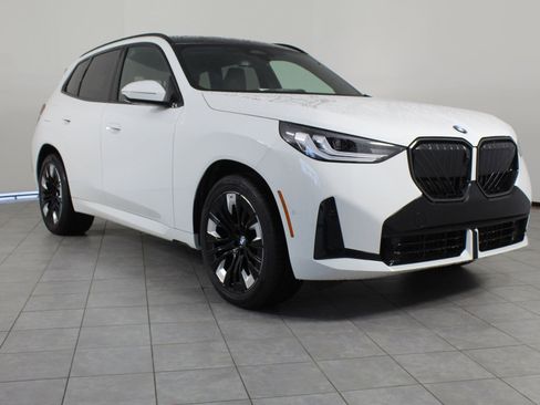 New 2025 BMW X3 xDrive30i w/ Premium Package AWD/4WD image 7