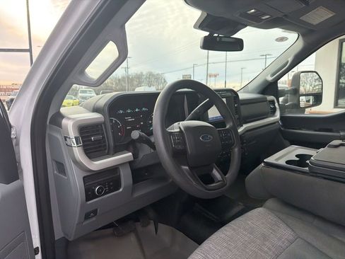 Used 2023 Ford F350 XLT w/ Snow Plow Prep Package image 3