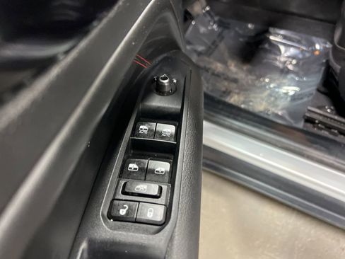 Used 2025 Jeep Compass Trailhawk image 23