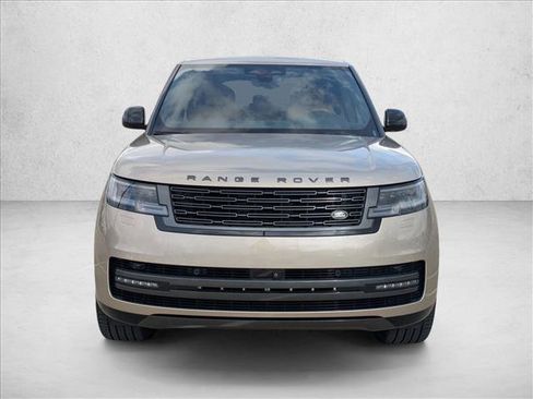 New 2025 Land Rover Range Rover Long Wheelbase SE image 6