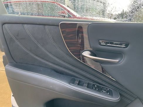 Used 2020 Lexus LS 500 AWD image 15