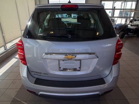 Used 2017 Chevrolet Equinox LS image 6
