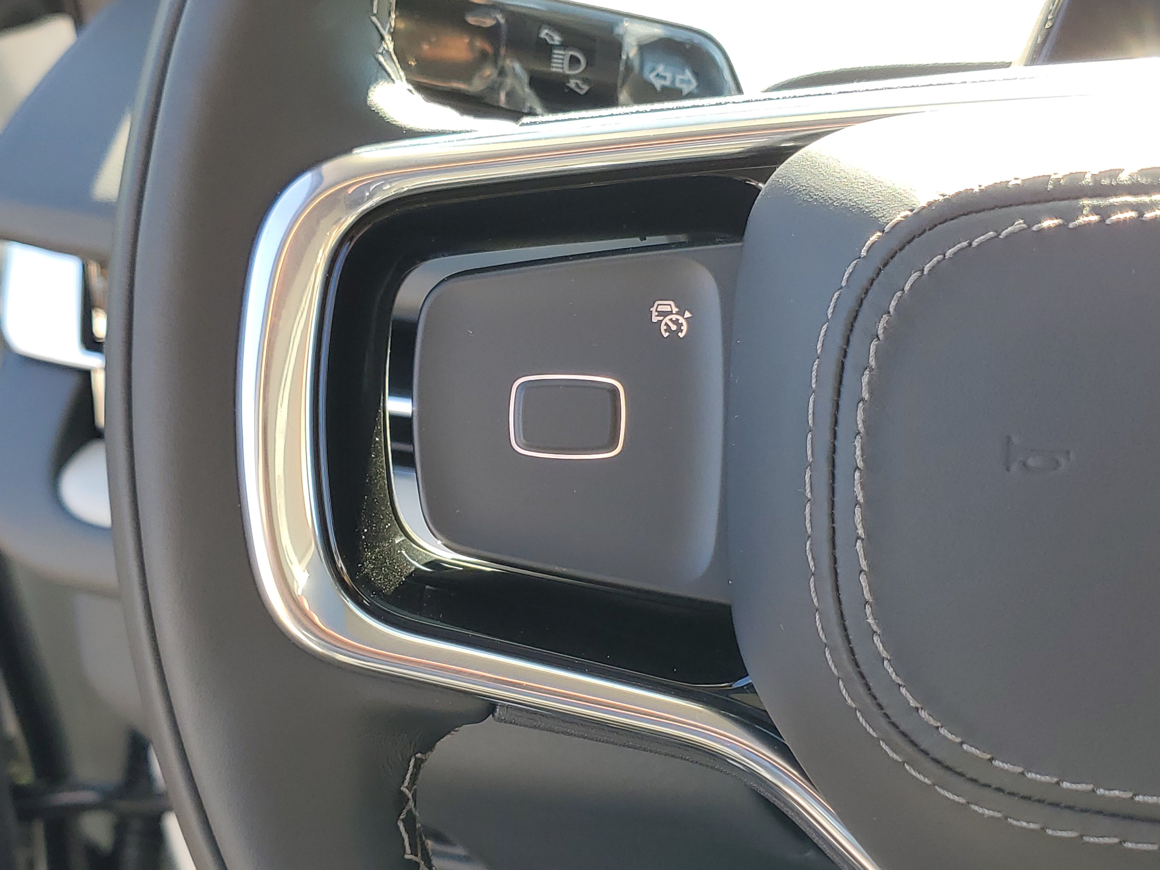 New 2027 Lincoln Navigator Reserve AWD/4WD image 17