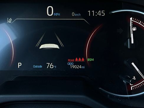 Used 2025 Toyota RAV4 XLE image 39