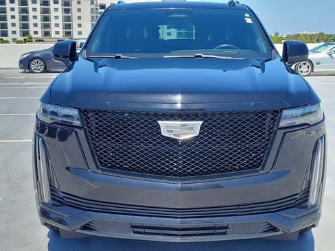 Used 2022 Cadillac Escalade Sport Platinum w/ LPO, ONYX Package image 9