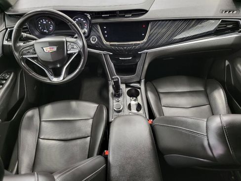 Used 2022 Cadillac XT6 Premium Luxury w/ Technology Package AWD/4WD image 6