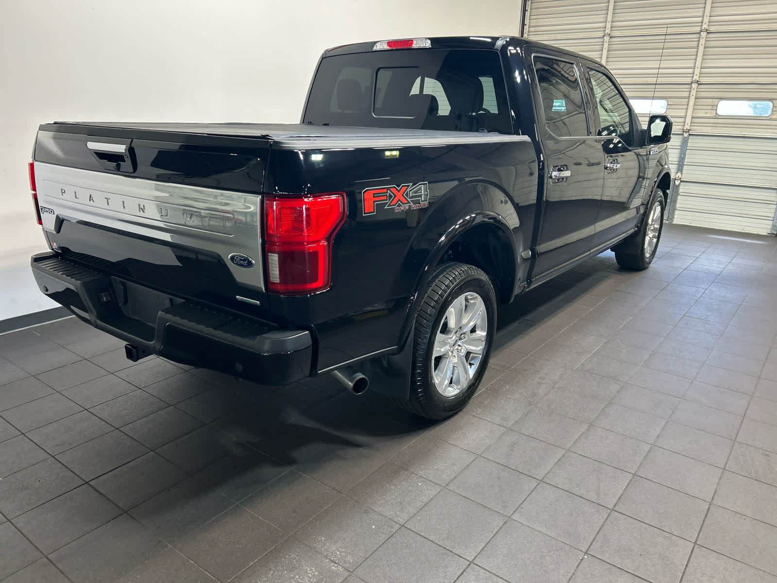 Used 2020 Ford F150 Platinum w/ Equipment Group 701A Luxury AWD/4WD image 3