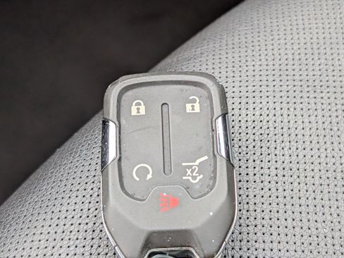 Used 2024 GMC Terrain SLT AWD/4WD image 29