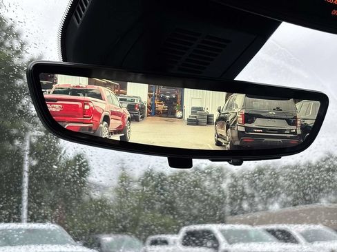 New 2027 GMC Terrain Elevation w/ Technology Package II AWD/4WD image 12