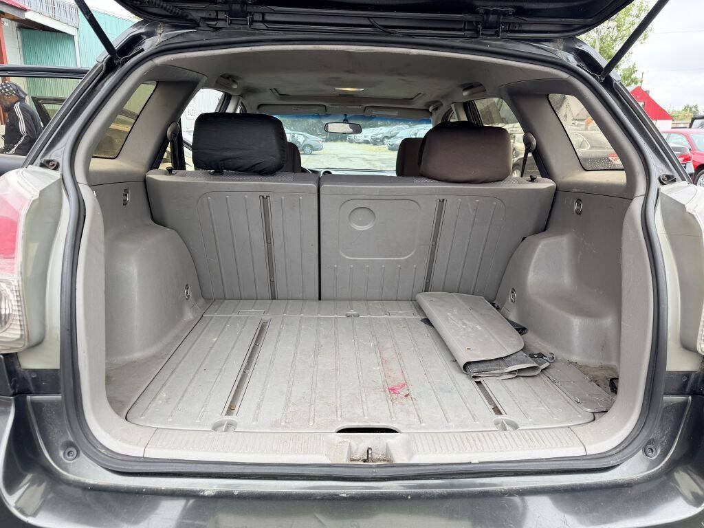 Used 2005 Toyota Matrix XR w/ Extra Value Pkg 2 FWD image 8