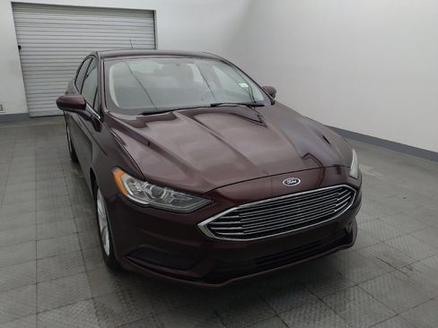 Used 2018 Ford Fusion SE FWD image 14
