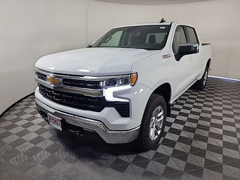 New 2026 Chevrolet Silverado 1500 LT image 4