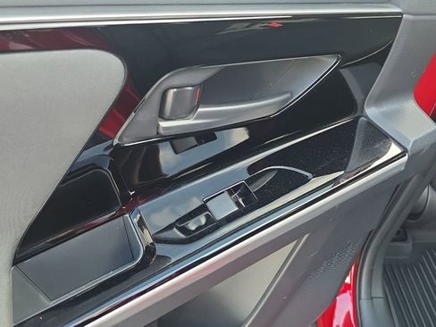 Used 2023 Subaru Solterra AWD image 32