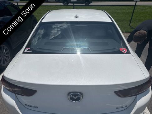 Used 2019 MAZDA MAZDA3 Sedan FWD image 7
