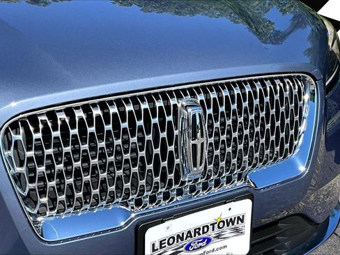 Used 2022 Lincoln Corsair AWD w/ Premium Package image 27