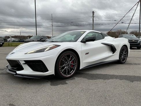 Used 2023 Chevrolet Corvette Stingray Premium Conv w/ Z51 Performance Package RWD image 8
