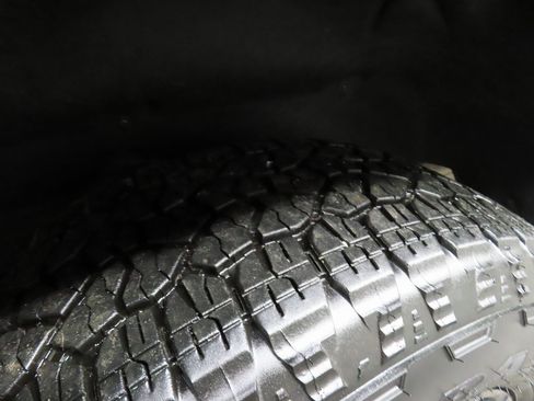 Used 2025 Chevrolet Silverado 1500 High Country w/ Midnight Edition image 38