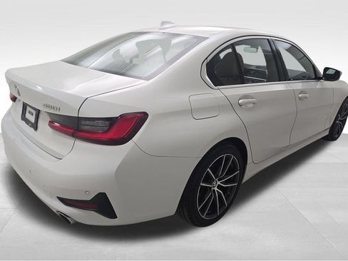 Used 2019 BMW 330i xDrive Sedan w/ Convenience Package AWD/4WD image 10