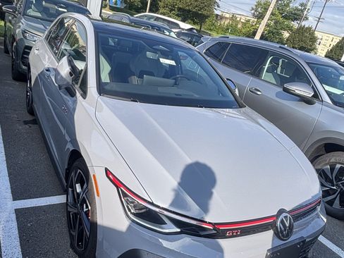 New 2026 Volkswagen GTI SE FWD image 1