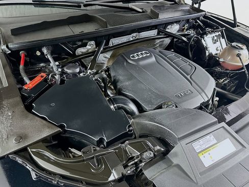 Used 2020 Audi Q5 Prestige w/ Prestige Package image 26