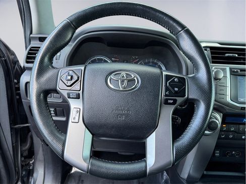Used 2016 Toyota 4Runner Limited image 14