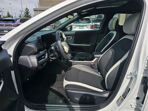 New 2026 Kia K4 GT-Line Turbo w/ GT-Line Premium Package FWD image 18
