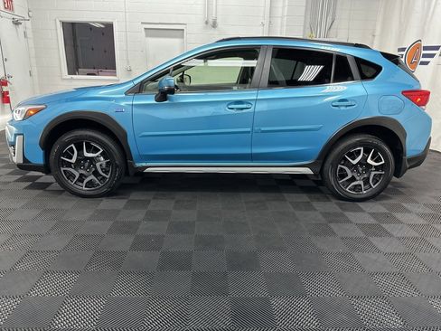 Used 2022 Subaru Crosstrek Hybrid w/ Moonroof Package w/Navigation image 6