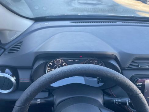 Certified 2025 Nissan Versa SR w/ Trunk Package image 27