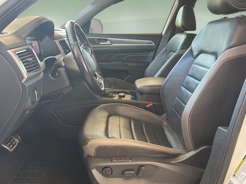 Used 2020 Volkswagen Atlas Cross Sport SEL Premium R-Line AWD/4WD image 21