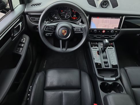 Used 2026 Porsche Macan AWD/4WD image 14