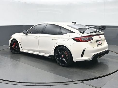 Used 2023 Honda Civic Type R image 5