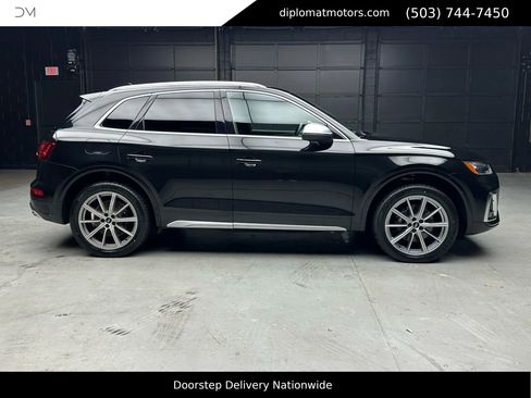 Used 2022 Audi SQ5 Premium Plus w/ Premium Plus Package image 8