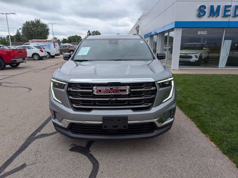 Used 2026 GMC Acadia Elevation w/ Elevation Premium Package AWD/4WD image 29