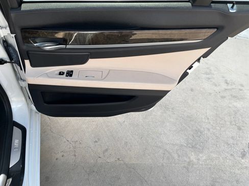 Used 2012 BMW 740i RWD image 15