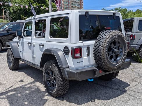 Used 2023 Jeep Wrangler Unlimited w/ Sun & Screen Package AWD/4WD image 9