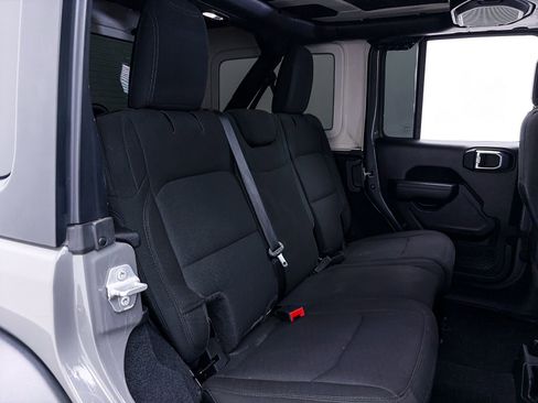 Used 2022 Jeep Wrangler Unlimited Sport image 33