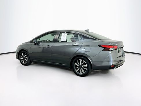 Used 2025 Nissan Versa SV FWD image 5