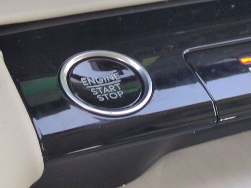 New 2025 Lincoln Navigator L Reserve image 27