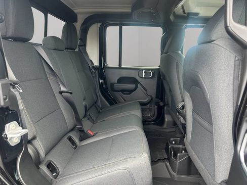 New 2026 Jeep Gladiator Sport AWD/4WD image 36